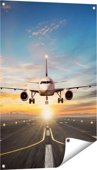 Gards Tuinposter Vliegtuig met een Landing op de Luchthaven - 60x90 cm - Tuindoek - Tuindecoratie - Wanddecoratie buiten - Tuinschilderij