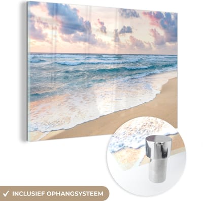 MuchoWow® Glasschilderij 120x80 cm - Schilderij acrylglas - Strand - Wolken - Pastel - Foto op glas - Muurdecoratie woonkamer - Wanddecoratie slaapkamer - Schilderijen