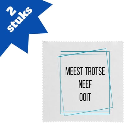 Akyol - meest trotse neef ooit brillendoekjes - Neef - trotse neef - verjaardagscadeau - verjaardag - cadeau - cadeautje voor neef - neef artikelen - kado - geschenk - gift - 17,8 bij 17,8 cm - 2 stuks