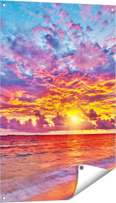 Gards Tuinposter Zonsondergang op het Strand in de Malediven - 60x90 cm - Tuindoek - Tuindecoratie - Wanddecoratie buiten - Tuinschilderij
