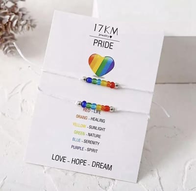 Akyol - Pride Armband - Regenboog - 2 stuks - Pride - armband voor 2 - gay armband cadeau - LGBT - wit - Armband - Gay - lesbian - trans - cadeau - vriendschapsarmband - bi - geschenk - gift - verjaardag - feestdag - respect - equality - gelijk - lgb