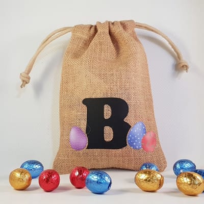 Paaszakje - letter B - pasen, paaseitjes, paaseizakje, cadeautje, feestdag, paashaas, paaseieren, verpakken