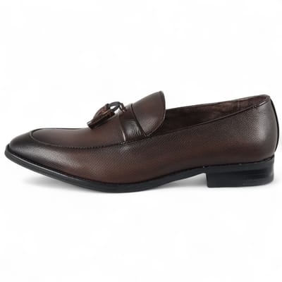 Heren bruine klassieke kwastloafers formele schoenen