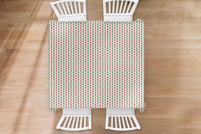 Kerst Tafelkleed - Kerstmis Decoratie - Tafellaken - Kerst - Patronen - Driehoek - 150x150 cm - Kerstmis Versiering - Tafeldecoratie Kerstmis - Kerstdecoratie tafel - Tafelversiering