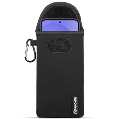 MobyDefend Hoesje - Geschikt voor Samsung Galaxy A36 / Galaxy A56 - Neopreen Pouch Met Karabijnhaak - Insteek - Riemlus - Zwart