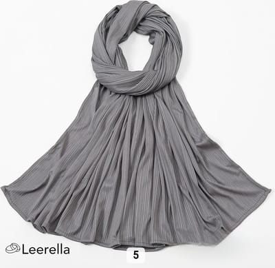 Leerella Oogverblindende Dames Sjaals – Hijab Grijs CLR5 - Monochrome Strepen in Nieuwe Mode 170x70cm: Een Perfect Moederdag, Verjaardag of Valentijnsdag Cadeau - Beschikbaar in 15 Prachtige Kleuren!