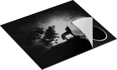 Chefcare Inductie Beschermer Huilende Wolf in Silhouet bij Volle Maan - Zwart Wit - 60x50 cm - Afdekplaat Inductie - Kookplaat Beschermer - Inductie Mat