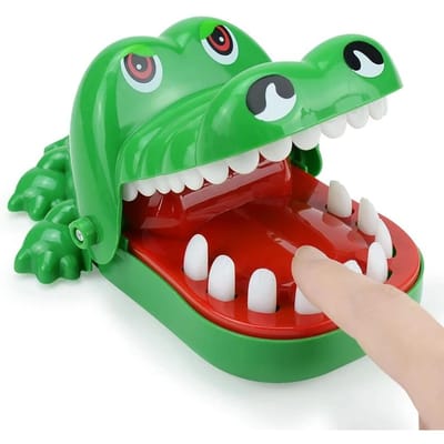 Krokodillentanden Vinger Bijtspel Leuk Familiefeest Stressverlichtend Speelgoed voor Kinderen Volwassenen Decompressie Alligator Knijper brown