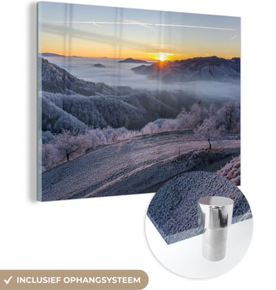 MuchoWow® Glasschilderij 40x30 cm - Schilderij acrylglas - Winter - Bergen - Zon - Avond - Foto op glas - Schilderijen