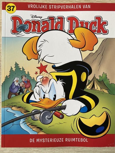 Donald Duck Vrolijke stripverhalen 37 - De mysterieuze ruimtebol