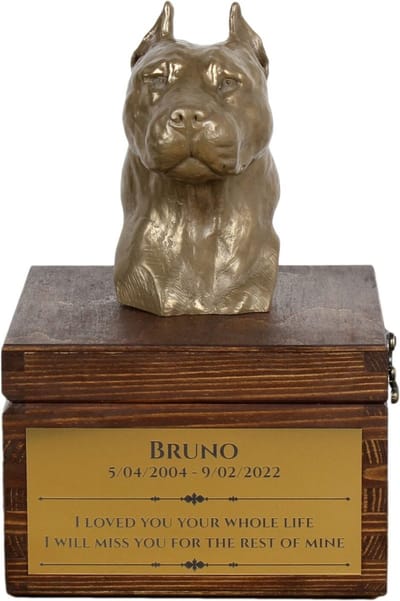 Amstaff urn met beeldje - persoonlijke urn voor hondenas