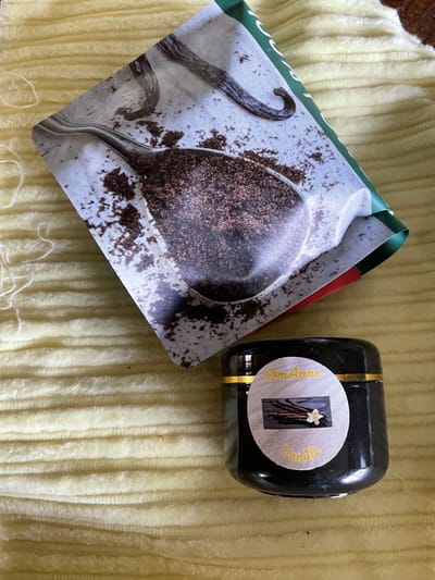 Gezicht scrub met Fijn Keltisch Zeezout en Vanille 100 Gram Puur Natuur!! van OmAnne