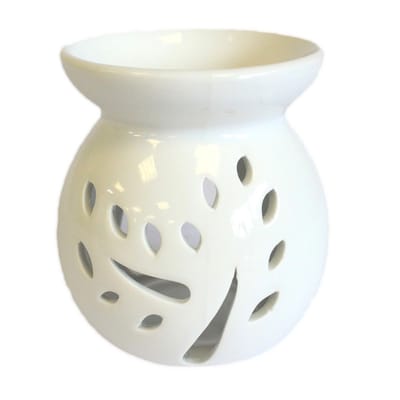 Grote klassieke witte oliebrander - boomuitsparing