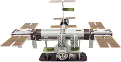 3D Puzzel Ruimte: Gedetailleerd Model van het Internationale Ruimtestation ISS