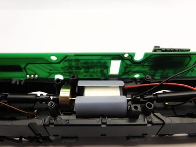 micromotor HMT002F motor ombouwset voor Märklin / Trix BR 152 (Mittel Motor, Antrieb über Kardanwelle), BR 182, BR 189 Motor Märklin/Trix E192730