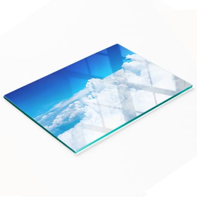Multifunctioneel decoratief keukenbord van gehard glas met wolkenmotief, 80x52 cm