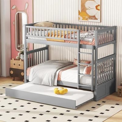 Drie-laags stapelbed 90 x 200 cm met uitschuifbed en hoge leuningen in grijs