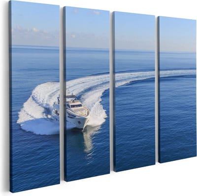 Artaza Canvas Schilderij Vierluik Jachtboot op het Water in een Bocht - 80x60 - Foto Op Canvas - Canvas Print