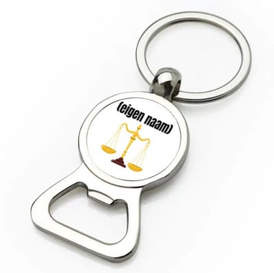 Akyol - rechter weegschaal flesopener - Advocaat - advocaten - met eigen naam - leuk cadeau voor iemand die advocaat is - cadeau - kado - 9 bij 3 cm