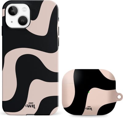 xoxo Wildhearts telefoonhoesje geschikt voor iPhone 13 met AirPods Pro (2) hoesje - set - Ride With Me - Double Layer - Telefoonhoesje met dubbele beschermlaag - Golvend patroon case - Zwart en beige