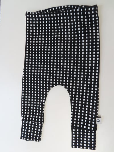 Wooden buttons - Lange broek - Zwart , witte hokjes - 3 / 6 maand 62/68