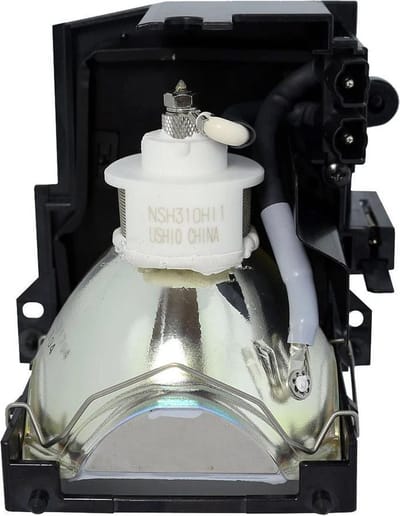 Beamerlamp geschikt voor de INFOCUS LP850 beamer, lamp code SP-LAMP-016. Bevat originele NSH lamp, prestaties gelijk aan origineel.