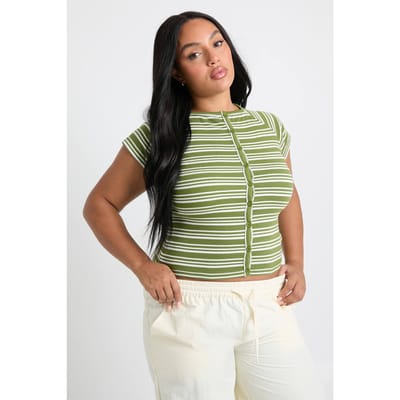 boohoo Dames Plus gestreepte top met knoopsluiting en capmouwen | Olijf | Maat: 44