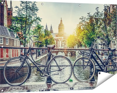 Gards Tuinposter Amsterdamse Brug bij een Gracht met Zonsondergang - 120x80 cm - Tuindoek - Tuindecoratie - Wanddecoratie buiten - Tuinschilderij
