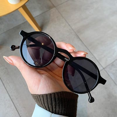 Ronde Zonnebril Voor Dames Stijlvol Trendy UV 400 Bescherming Bescherming Voor Dames Zonnebril Stijlvol Buiten Gebruik Anti-reflectie Man Zonnebril black