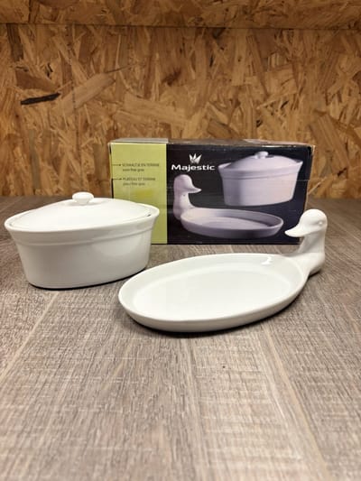 Majestic Foie Gras Terrine Set met Schaal – Keramische Terrine met Deksel & Serveerplateau – Wit