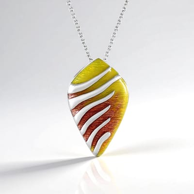 Cavill - 925 Sterling Zilveren Halsketting Adela - Bladvormige Gele Oranje Hanger - Verstelbare Lengte - Elegante Moderne Zilveren Ketting