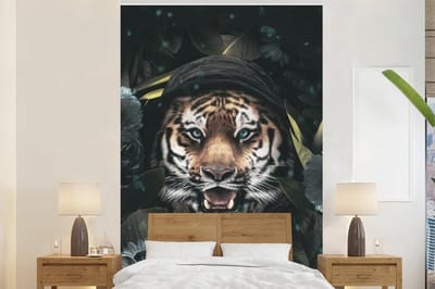 Behang - Fotobehang Bloemen - Tijger - Roofdier - Breedte 170 cm x hoogte 260 cm