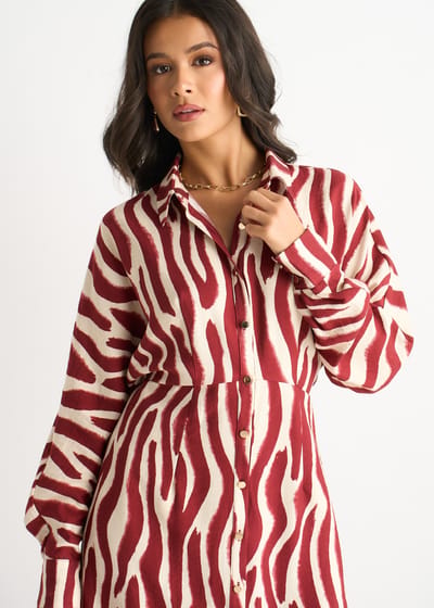 Bordeauxrode shirtjurk met zebraprint en vleermuismouwen