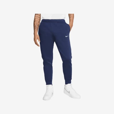 Nike Club Fleece Tapered Pants - Trainingsbroek - Maat M - Midnight Navy/White / Blauw Wit - Club - Training - Heren Trainingsbroek voor Mannen