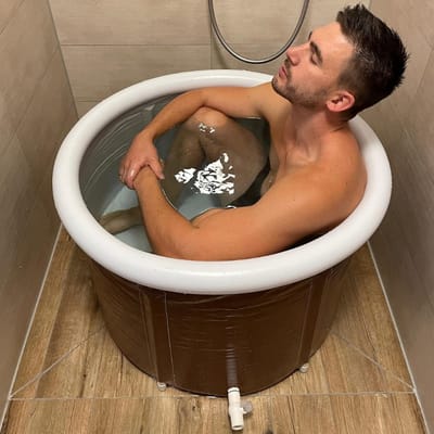 Ijsbad - Opvouwbare Badkuip voor Volwassenen en Kinderen - Ruimtebesparend Ontwerp - Ideaal voor Douche en Kleine Badkamers - Geschikt voor IJsbaden en Kinderbadjes - Bruin