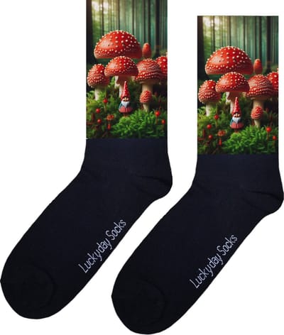 Kaboutervrouw - Paddenstoelen - Print sokken - Leuke sokken - Verjaardag - Moederdag - Vaderdag - Valentijn - Sokken Voor hem - Sokken Voor haar - Kerst sokken - Grappige sokken - Vrolijke sokken - Sokken waar je vrolijk van wordt - Maat 37-44