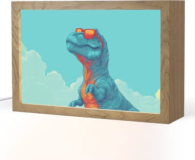 Nachtlampje 30x20 cm - Kinder lampje - T-Rex - Blauw - Wolken - Zonnebril - Tafellamp kinderkamer - Slaapkamer lamp - Bedlamp kinderen - Kinderlampje stopcontact - Wandlamp babykamer - Nachtlampjes