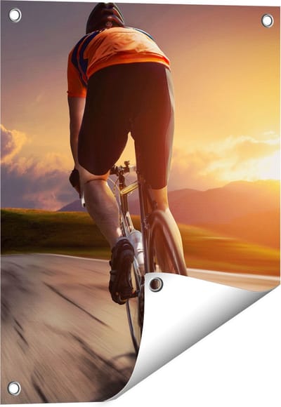 Gards Tuinposter Wielrennen Fietser op de Weg bij Zonsondergang - 40x50 cm - Tuindoek - Tuindecoratie - Wanddecoratie buiten - Tuinschilderij