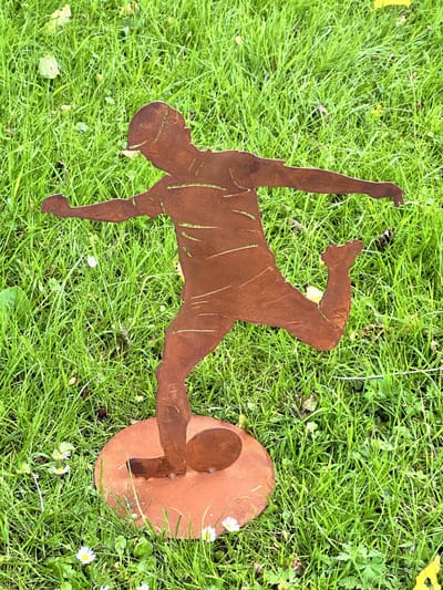 Voetballer - Tuin - Graf - Cadeau - Decoratie - Edel roest - Herinnering AF-540T