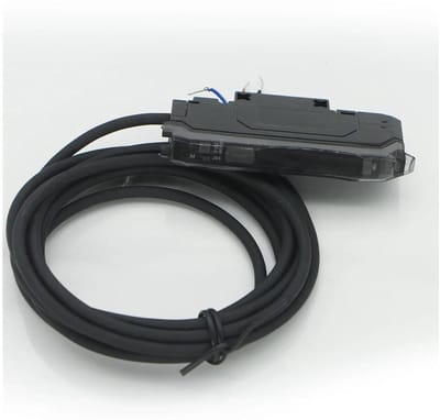 Glasvezelsensor Versterker - Optische Schakelaar - Positie Detectie - Digitaal Display - 1-2M Kabel - Metaal