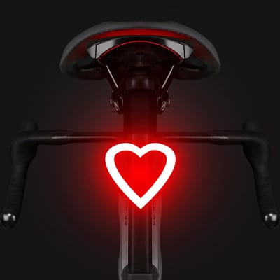 Daity Oplaadbaar fietsachterlicht — LED-achterlicht — Extra helder veiligheidswaarschuwingslicht voor op de zadelpen (essentieel voor ritten in het donker) — Waterdicht knipperend mountainbikelicht