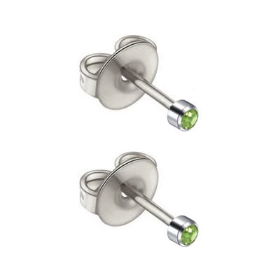 Caflon - titanium oorknopjes - zilverkleurig - 2 mm - kristal steentje - licht groen - geboortesteen augustus - peridoot - oorschieter - piercing - hypoallergeen - steriel verpakt