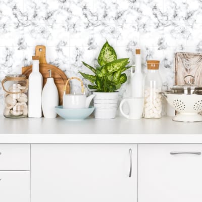 Zelfklevende tegelmuurstickers voor keuken en badkamer - 9 zwart-witte tegelstickers met marmerlook - 9 stickers van 15x15 cm