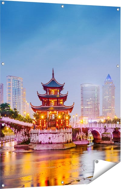 Gards Tuinposter Rivier bij Stad Guiyang in China - 90x120 cm - Tuindoek - Tuindecoratie - Wanddecoratie buiten - Tuinschilderij