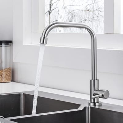 Dailygoods- Koudwaterkraan 360° Draaibaar - Keukenkraan met Enkele Handgreep - Roestvrij Staal - Anti-Vingerafdruk - Uitneembare Beluchter