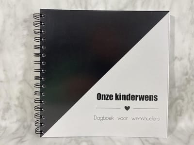 Invulboek 'Onze kinderwens' - ZWART - fotoboek voor wensouders - cadeau - kado - cadeautjes - zwangerschapswens - zwanger worden - ouders worden - dagboek