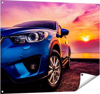 Gards Tuinposter Blauwe Sportwagen Auto bij Zonsondergang - 100x80 cm - Tuindoek - Tuindecoratie - Wanddecoratie buiten - Tuinschilderij