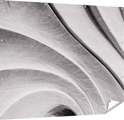 Gards Tuinposter Abstracte Kunst Gestreepte Stenen in het Grijs - 150x120 cm - Tuindoek - Tuindecoratie - Wanddecoratie buiten - Tuinschilderij