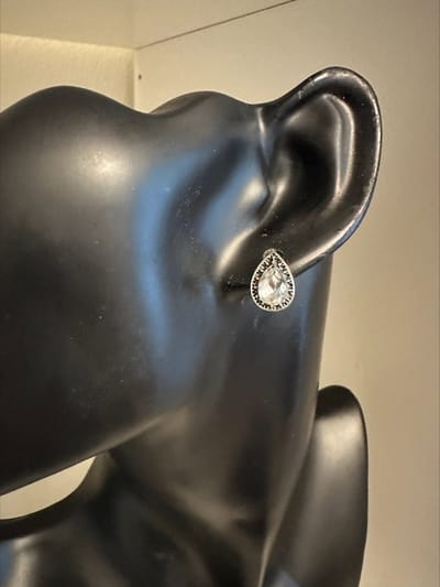 Vintage glas druppel oorknopje | | Make up | Parfum | Moederdag | Verjaardagscadeau| Cadeautje| Valentijnsdag| Kado | sieraden | vaderdag | oorbellen | oorsieraden
