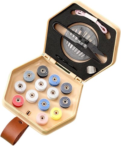Naai-reisset - Reparatieset - Kleding Herstellen - Compleet met gereedschap - Compact formaat - Groen/Abrikoos